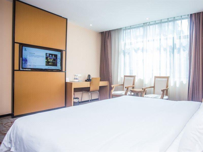 Lavande Hotel Tianhe Gangding Subway Station Branch Quảng Châu Ngoại thất bức ảnh