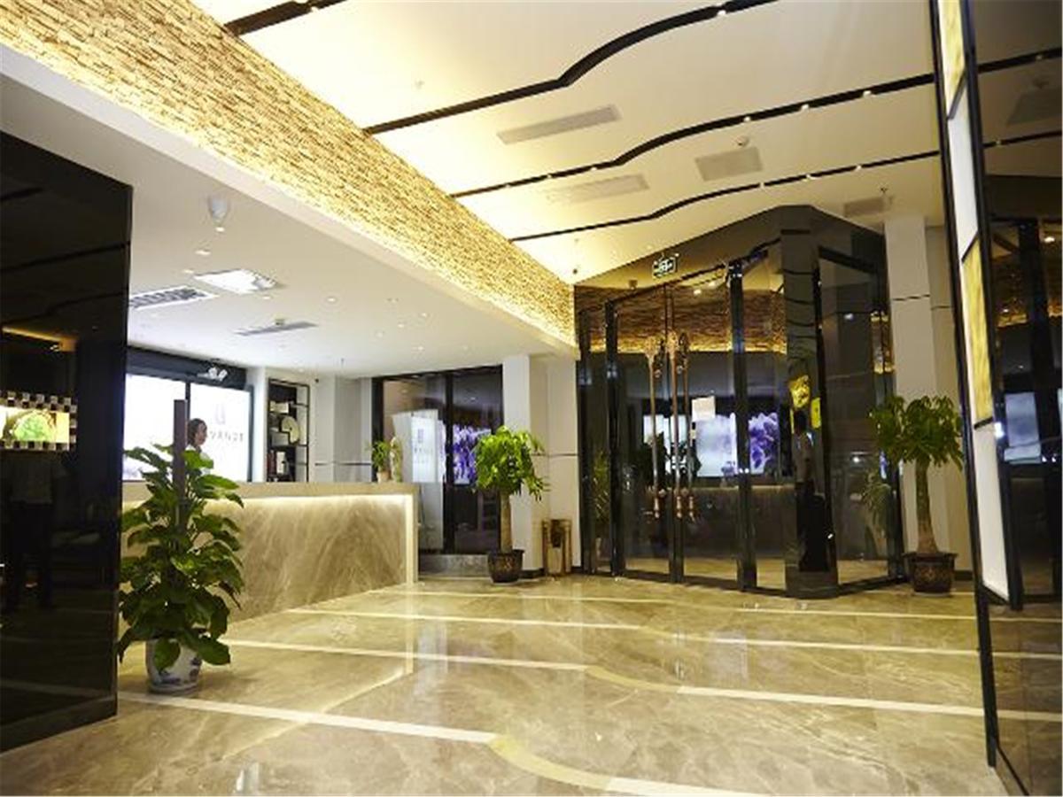 Lavande Hotel Tianhe Gangding Subway Station Branch Quảng Châu Ngoại thất bức ảnh